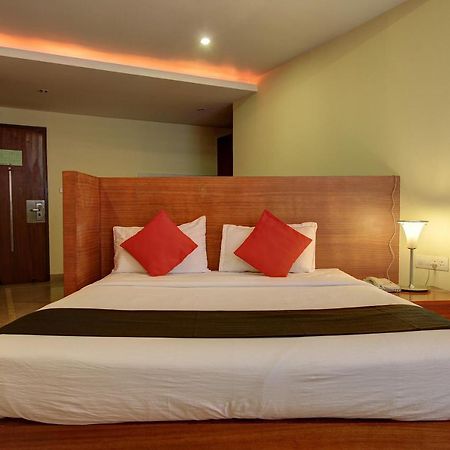Capital O 80566 Hotel Mayank Bilāspur Exterior foto